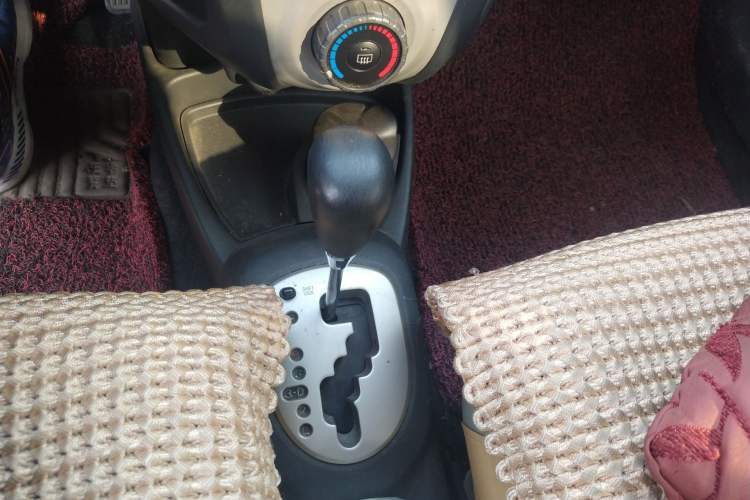 Used Toyota Yaris 2008 1.6G Automatic Deluxe Edition Gear Lever