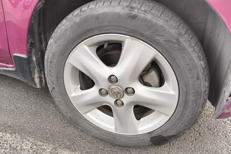 Used Toyota Yaris 2008 1.6G Automatic Deluxe Smart Edition Right Front Wheel Hub