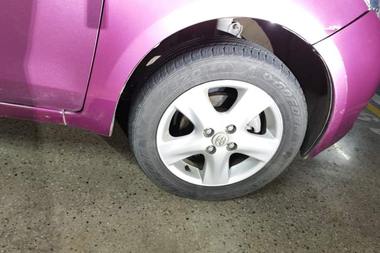 Used Toyota Yaris 2008 1.6G Automatic Deluxe Edition Right Front Wheel Hub