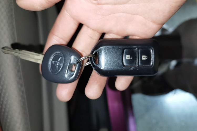 Used Toyota Yaris 2008 1.6G Automatic Deluxe Edition Vehicle Key