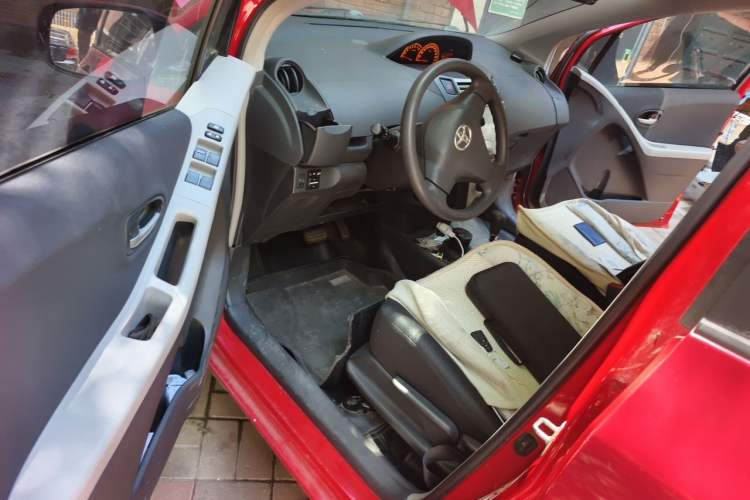 Used Toyota Yaris 2008 1.6G Automatic Deluxe Smart Edition Driver Seat