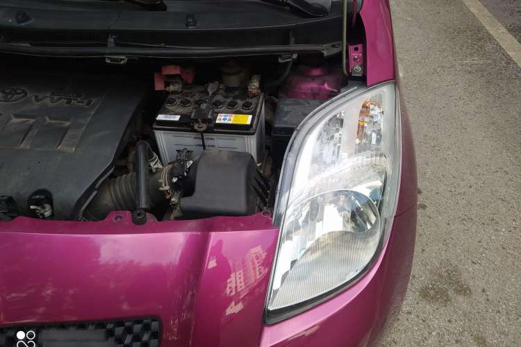 Used Toyota Yaris 2008 1.6G Automatic Deluxe Edition Engine Bay Left