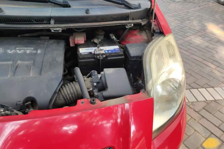 Used Toyota Yaris 2008 1.6G Automatic Deluxe Edition Engine Bay Left
