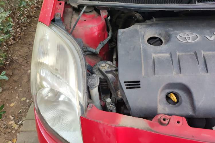 Used Toyota Yaris 2008 1.6G Automatic Deluxe Edition Engine Bay Right