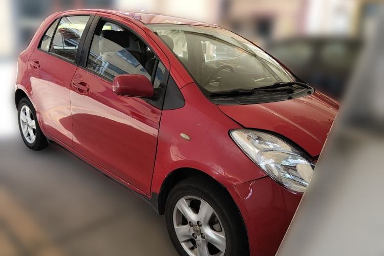 Used Toyota Yaris 2008 1.6G Automatic Deluxe Edition Front Right 45 Deg