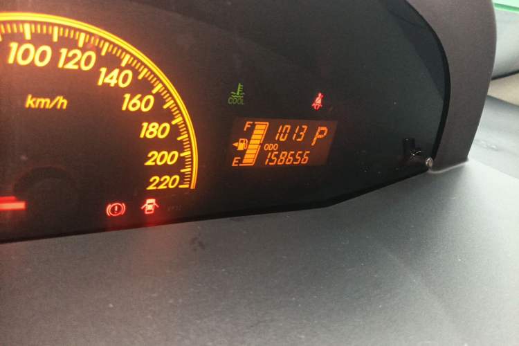 Used Toyota Yaris 2008 1.6G Automatic Deluxe Smart Edition Odometer Close Up