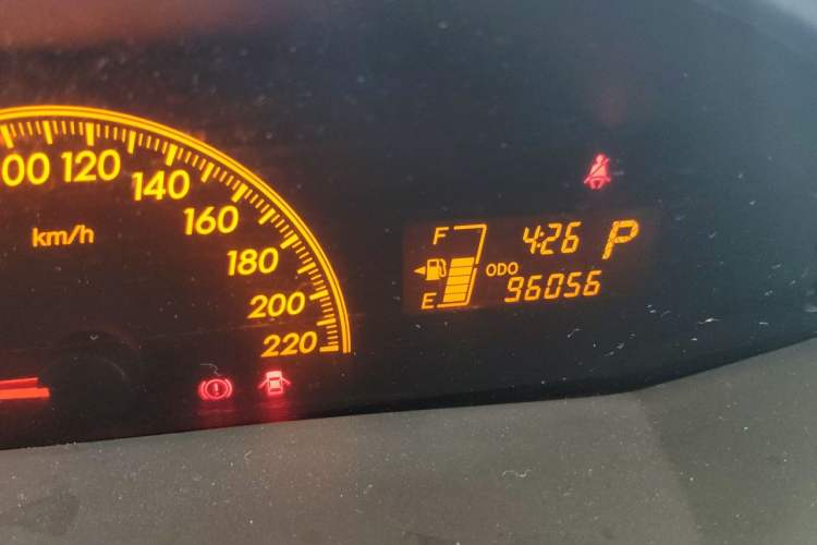 Used Toyota Yaris 2008 1.6G Automatic Deluxe Edition Odometer Close Up