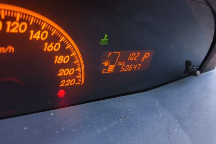 Used Toyota Yaris 2008 1.6G Automatic Deluxe Smart Edition Odometer Close Up
