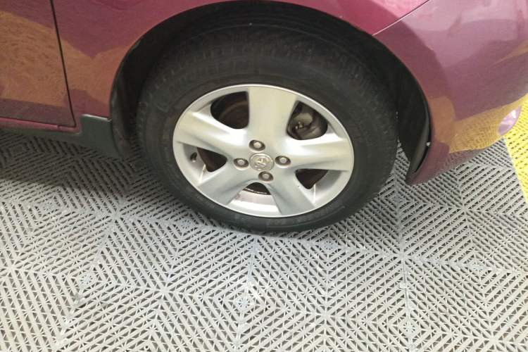 Used Toyota Yaris 2008 1.6G Automatic Deluxe Smart Edition Right Front Wheel Hub