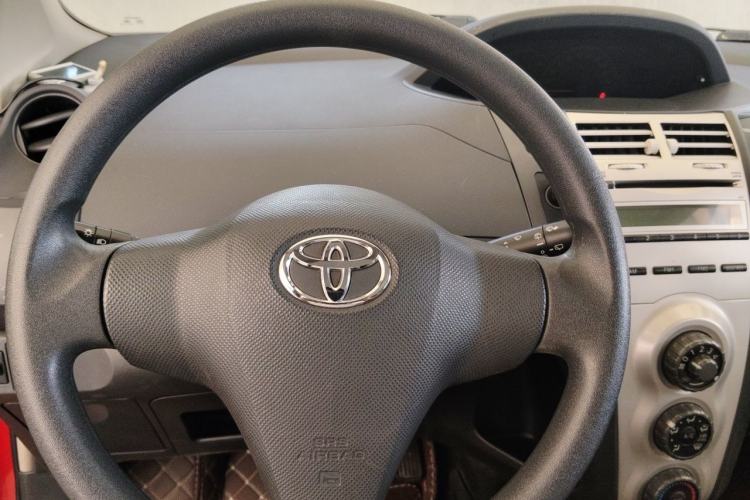 Used Toyota Yaris 2008 1.6G Automatic Deluxe Edition Steering Wheel