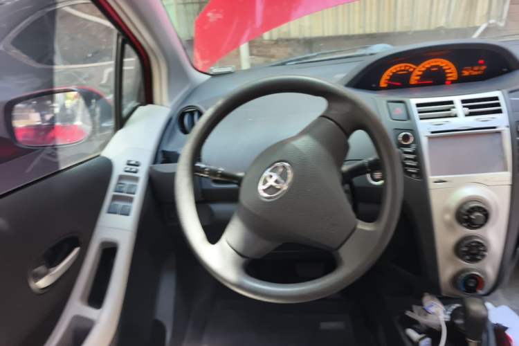 Used Toyota Yaris 2008 1.6G Automatic Deluxe Smart Edition Steering Wheel