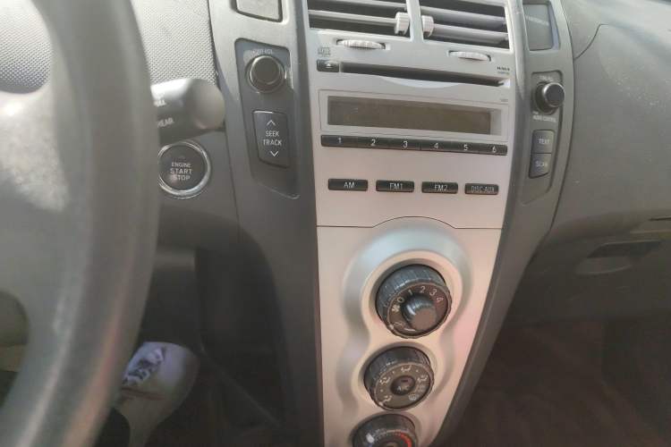 Used Toyota Yaris 2008 1.6G Automatic Deluxe Smart Edition Audio And AC Panel