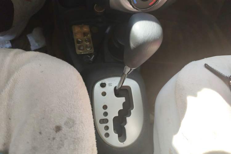 Used Toyota Yaris 2008 1.6G Automatic Deluxe Smart Edition Gear Lever