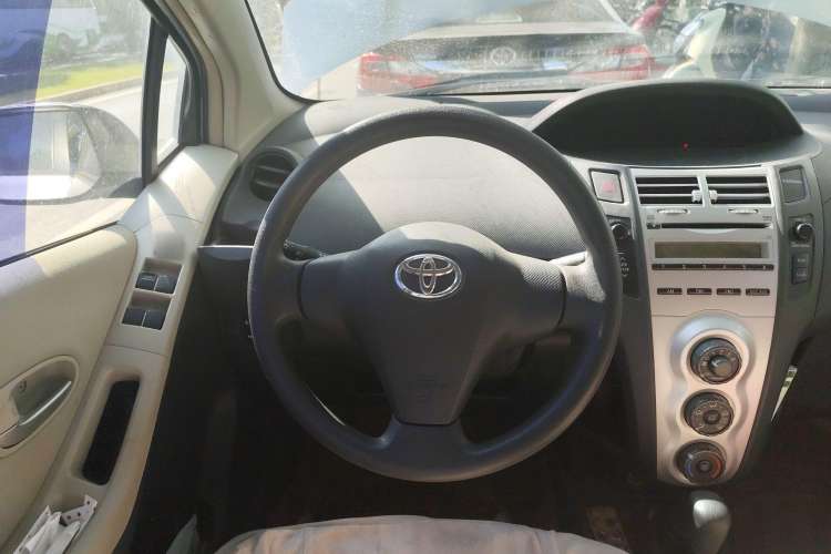 Used Toyota Yaris 2008 1.6G Automatic Deluxe Smart Edition Steering Wheel