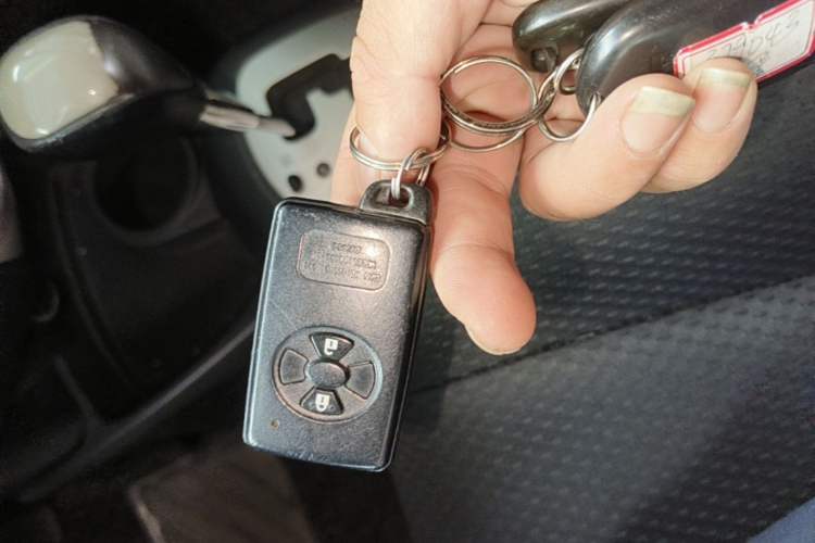 Used Toyota Yaris 2008 1.6G Automatic Deluxe Edition Vehicle Key