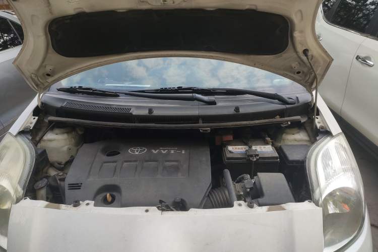 Used Toyota Yaris 2008 1.6G Automatic Deluxe Smart Edition Engine Bay