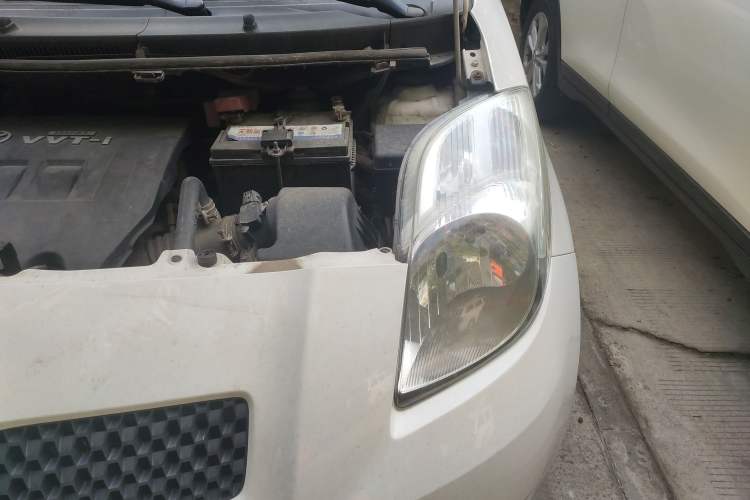 Used Toyota Yaris 2008 1.6G Automatic Deluxe Smart Edition Engine Bay Left