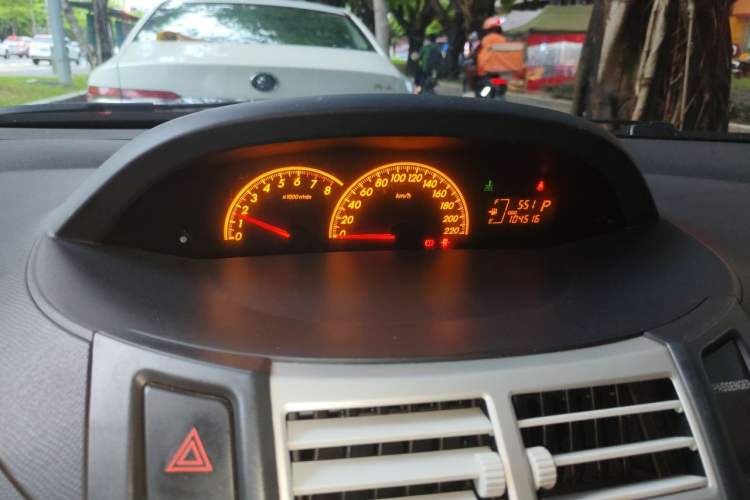 Used Toyota Yaris 2009 1.6E Automatic Comfort Edition Instrument Cluster