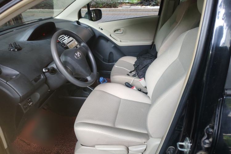 Used Toyota Yaris 2009 1.6E Automatic Comfort Edition Left Front Seat