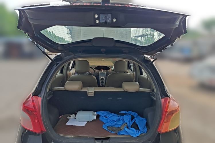Used Toyota Yaris 2009 1.6E Automatic Comfort Edition Trunk