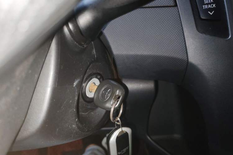 Used Toyota Yaris 2009 1.6E Automatic Comfort Edition Vehicle Key
