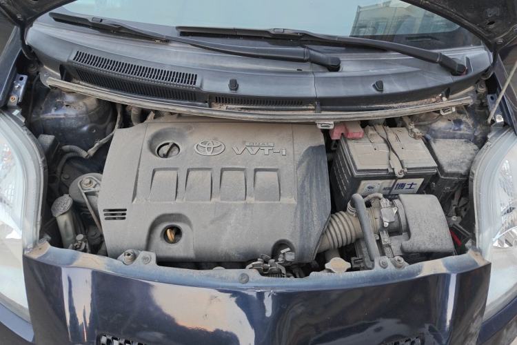 Used Toyota Yaris 2009 1.6E Automatic Comfort Edition Engine Bay