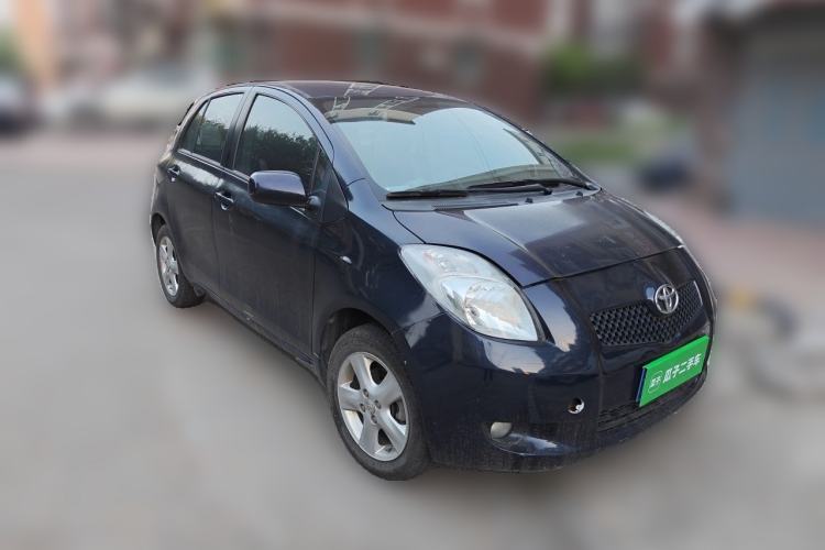 Used Toyota Yaris 2009 1.6E Automatic Comfort Edition Front Right 45 Deg