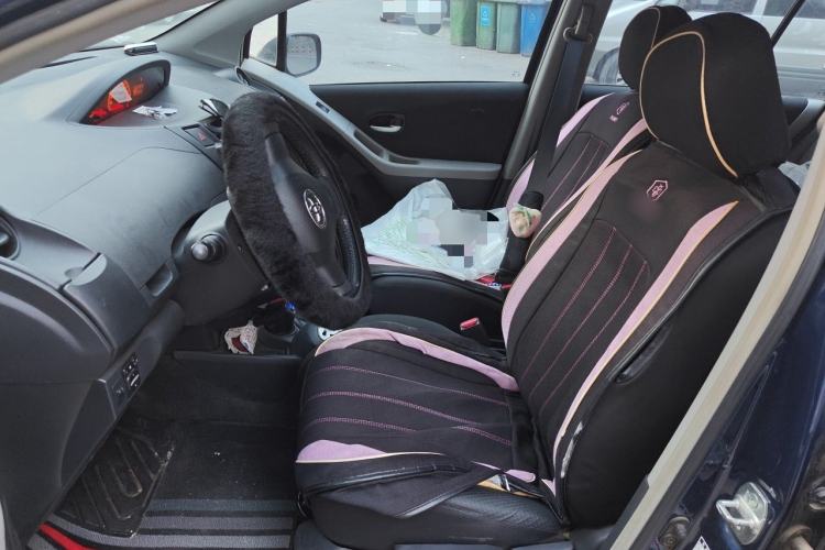 Used Toyota Yaris 2009 1.6E Automatic Comfort Edition Left Front Seat