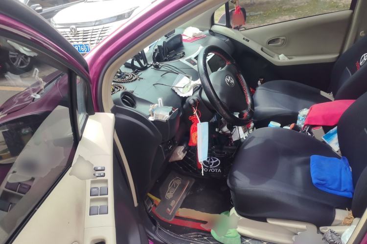 Used Toyota Yaris 2009 1.6E Automatic Comfort Edition Driver Seat