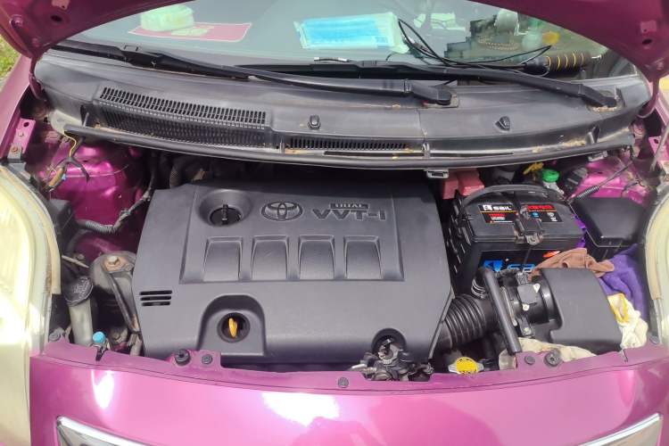 Used Toyota Yaris 2009 1.6E Automatic Comfort Edition Engine Bay