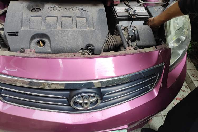 Used Toyota Yaris 2009 1.6E Automatic Comfort Edition Engine Bay Left