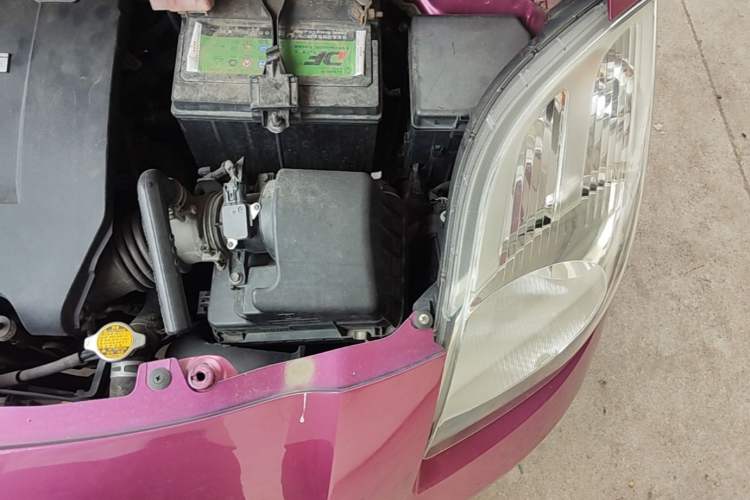 Used Toyota Yaris 2009 1.6E Automatic Comfort Edition Engine Bay Left