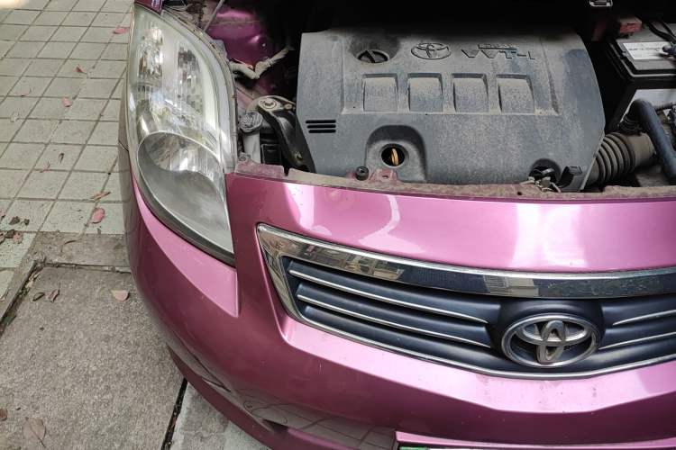Used Toyota Yaris 2009 1.6E Automatic Comfort Edition Engine Bay Right