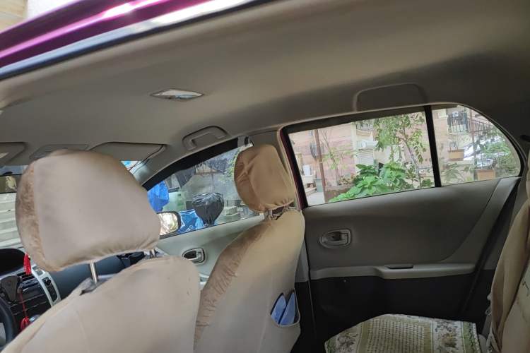 Used Toyota Yaris 2009 1.6E Automatic Comfort Edition Headliner