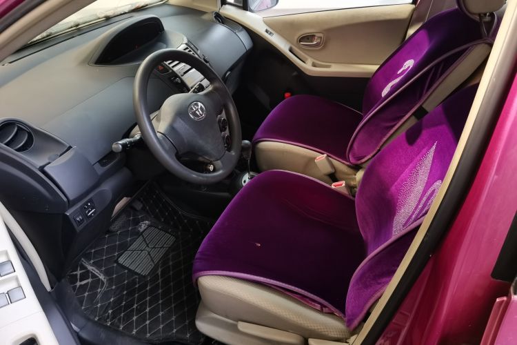 Used Toyota Yaris 2009 1.6E Automatic Comfort Edition Left Front Seat