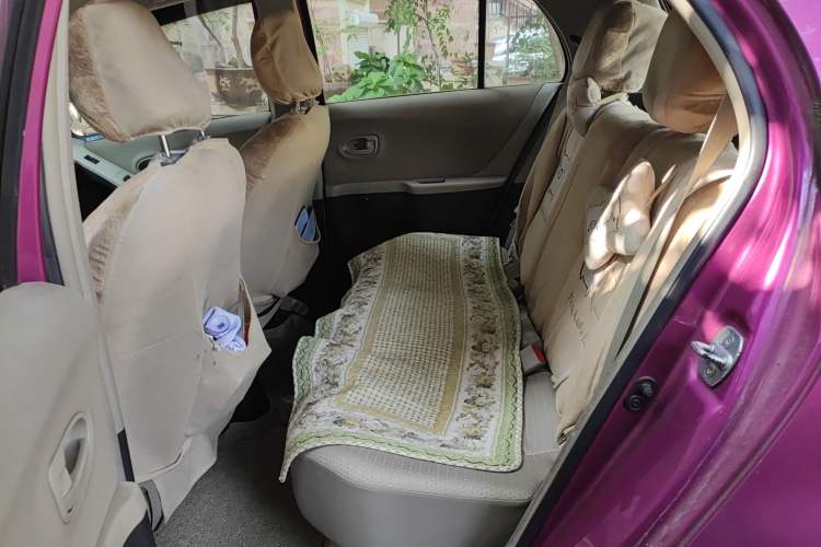 Used Toyota Yaris 2009 1.6E Automatic Comfort Edition Left Rear Seat