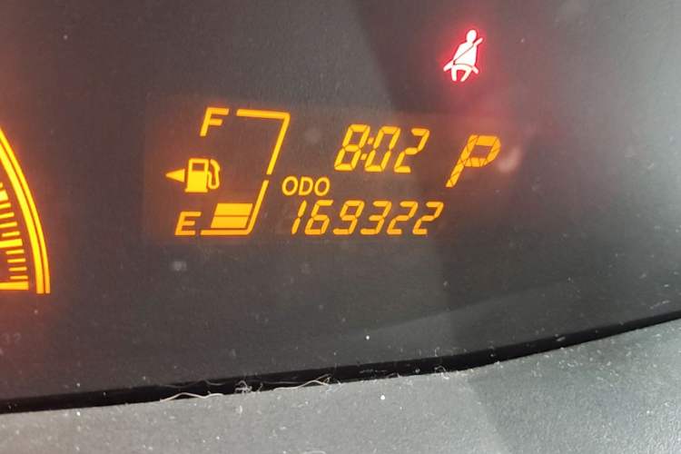 Used Toyota Yaris 2009 1.6E Automatic Comfort Edition Odometer Close Up