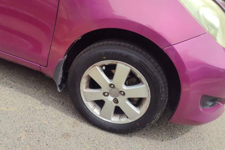 Used Toyota Yaris 2009 1.6E Automatic Comfort Edition Right Front Wheel Hub