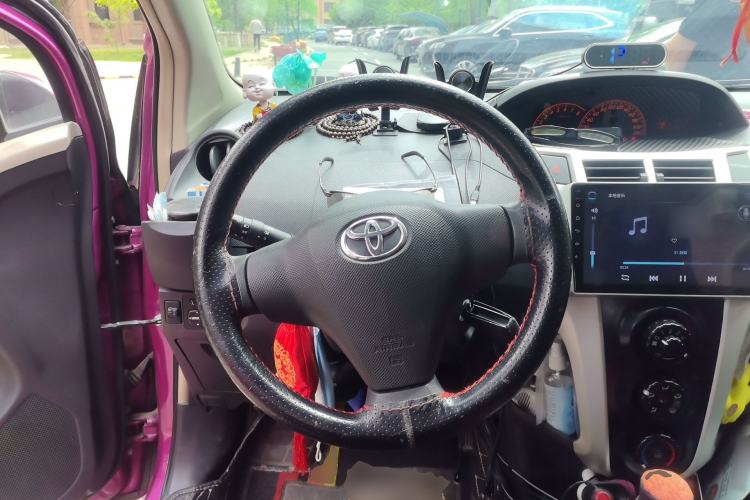 Used Toyota Yaris 2009 1.6E Automatic Comfort Edition Steering Wheel
