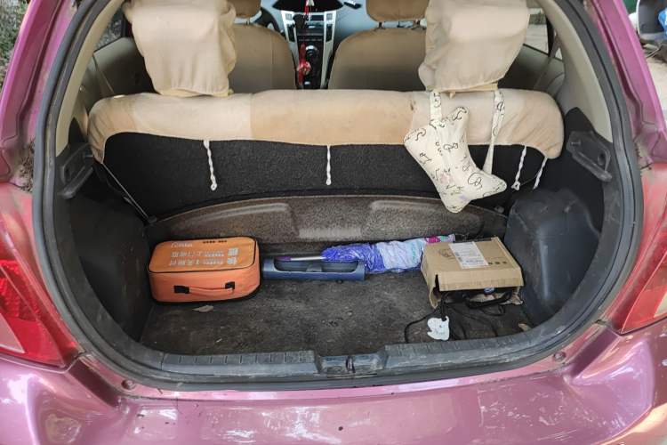 Used Toyota Yaris 2009 1.6E Automatic Comfort Edition Trunk