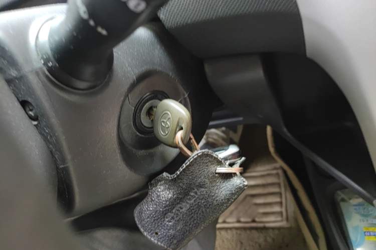 Used Toyota Yaris 2009 1.6E Automatic Comfort Edition Vehicle Key