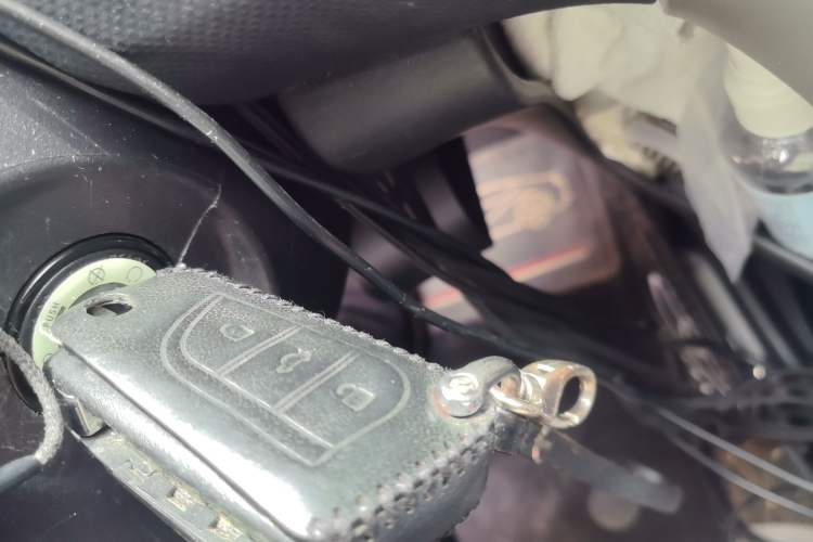 Used Toyota Yaris 2009 1.6E Automatic Comfort Edition Vehicle Key