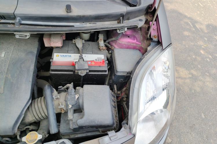 Used Toyota Yaris 2009 1.6E Automatic Comfort Edition Engine Bay Left