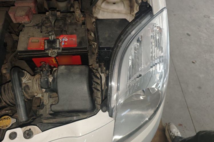 Used Toyota Yaris 2009 1.6E Automatic Comfort Edition Engine Bay Left