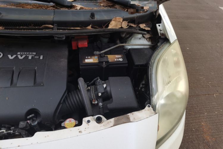 Used Toyota Yaris 2009 1.6E Automatic Comfort Edition Engine Bay Left