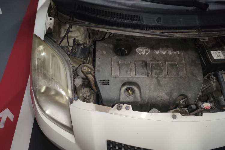 Used Toyota Yaris 2009 1.6E Automatic Comfort Edition Engine Bay Right
