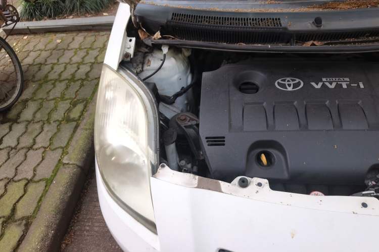 Used Toyota Yaris 2009 1.6E Automatic Comfort Edition Engine Bay Right