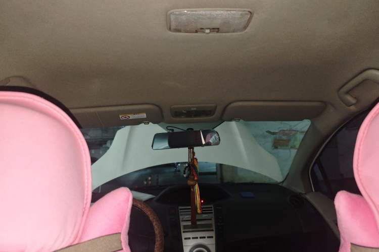 Used Toyota Yaris 2009 1.6E Automatic Comfort Edition Headliner