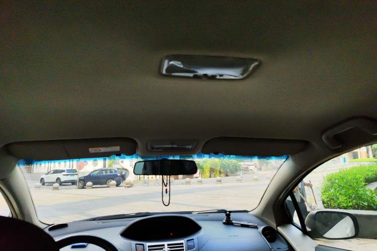 Used Toyota Yaris 2009 1.6E Automatic Comfort Edition Headliner