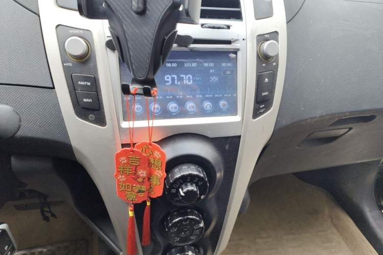 Used Toyota Yaris 2011 1.6E Automatic Charm Edition Audio And AC Panel
